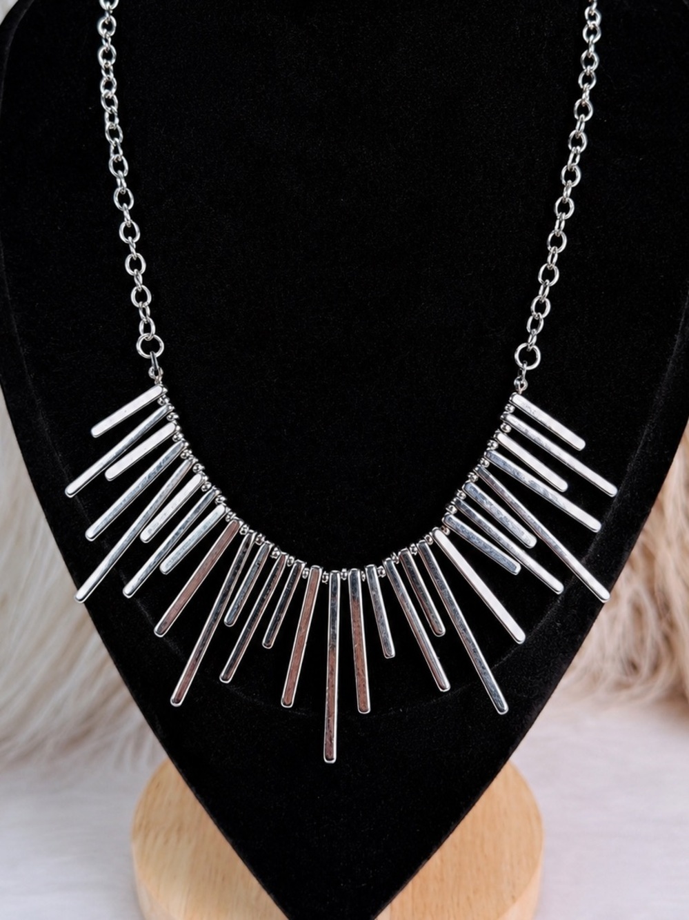 Vintage Silvertone modernist Necklace